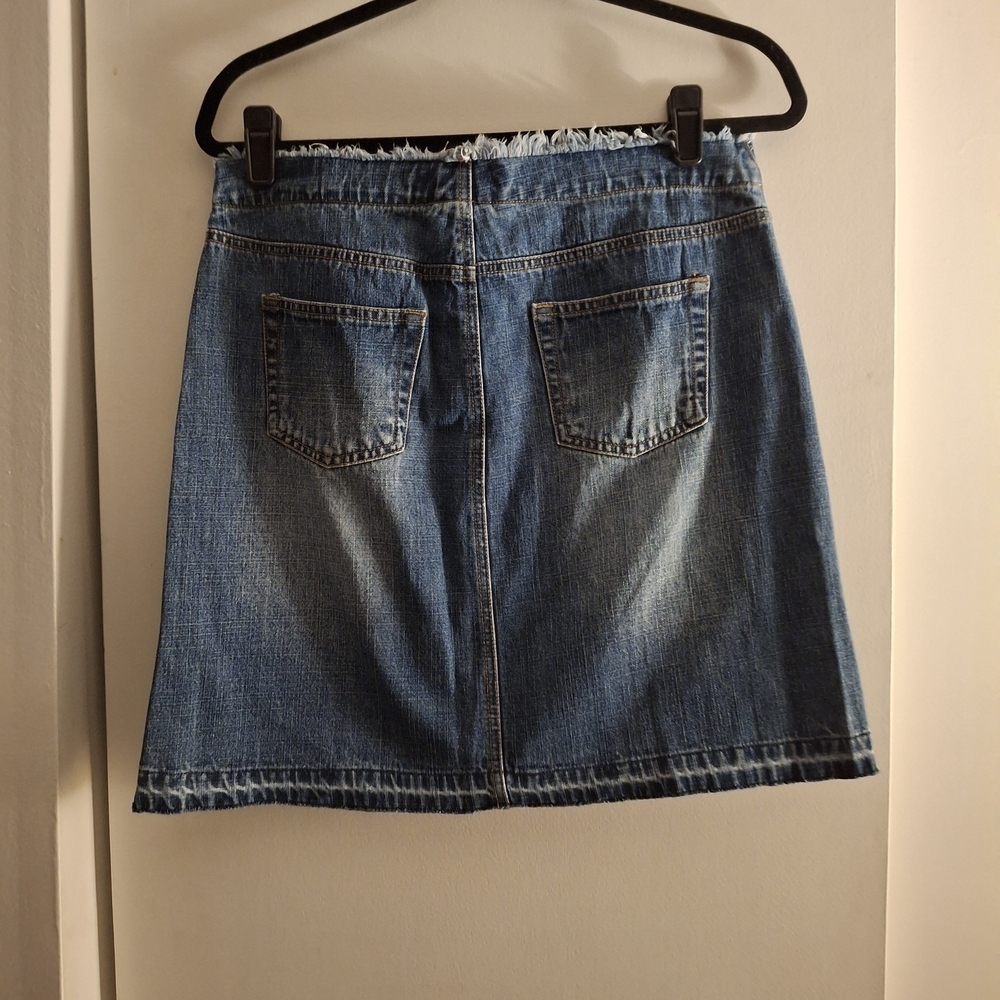Faded Glory Women's Denim Blue Distressed A-line Mini Skirt - Picture 2 of 5